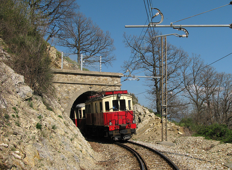 Maltempo. Chiusa parte della tratta ferroviaria Pescara-Sulmona