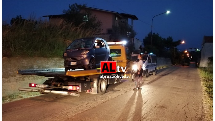 Castel Frentano. Schianto frontale tra auto e furgone: ragazza in Rianimazione