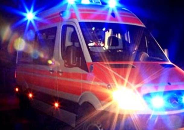 Con l'auto nel canale di raccolta delle acque: muore 42enne padre di tre bimbi