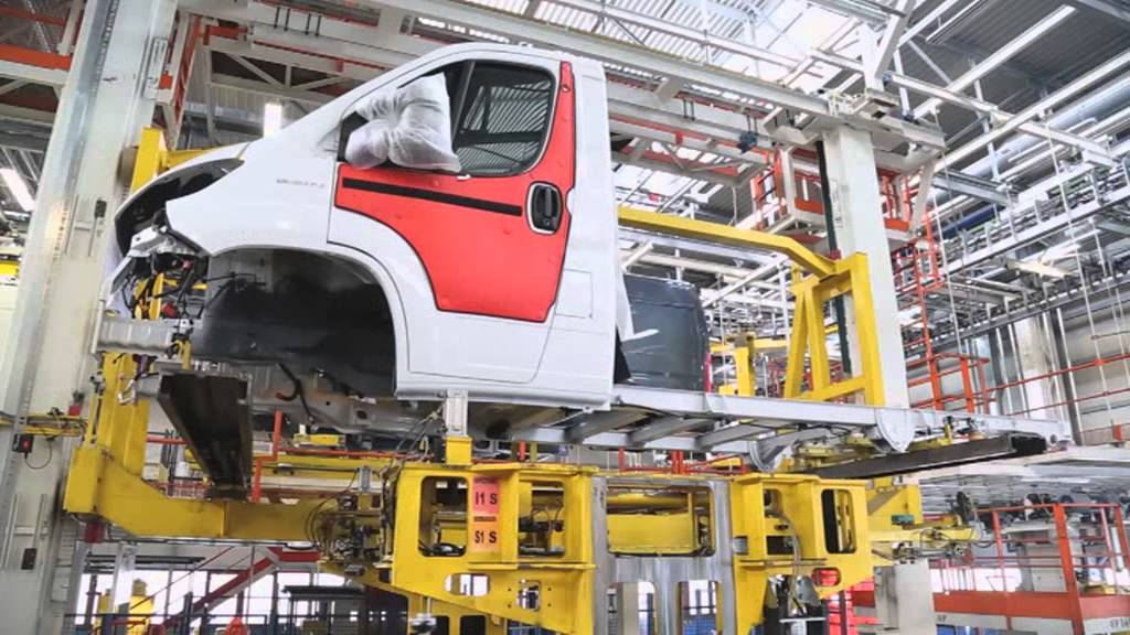 Fca: 'Cinque miliardi di investimenti in Italia'. In Sevel assunzioni, aumento produzione e versione elettrica Ducato