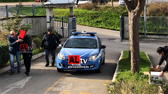 Lanciano. Cocaina nascosta negli accendini: due arresti. Polizia teme legame con clan mafioso