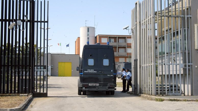 Coronavirus. Carcere Lanciano. Salumi e formaggi per i detenuti con farcitura alla cocaina