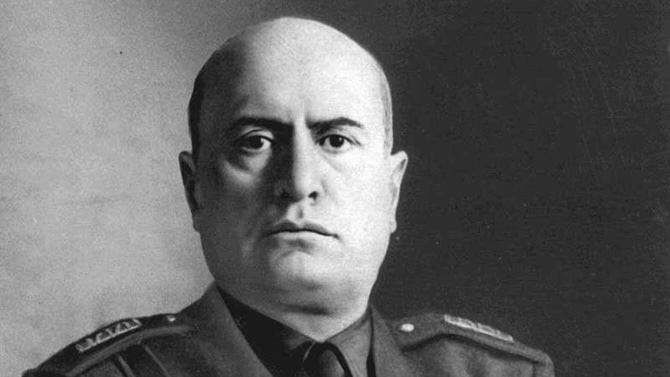 Il Comune di Giulianova revoca la cittadinanza onoraria a Benito Mussolini