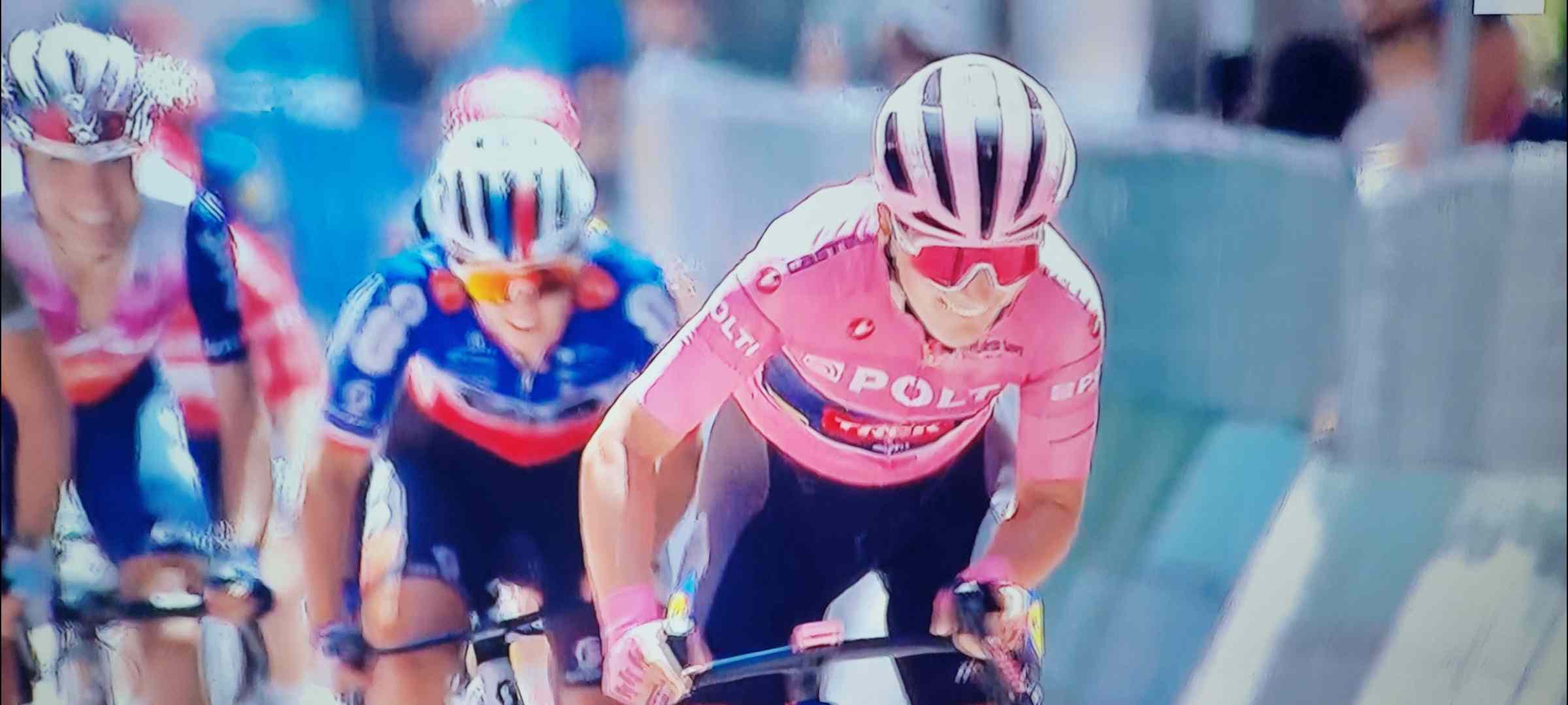 Tappa Pescara- L'Aquila. Elisa Longo Borghini è la trionfatrice del 35esimo Giro d'Italia