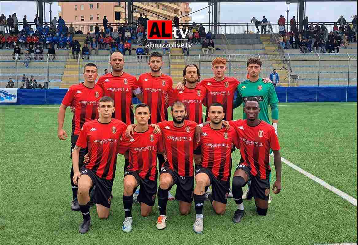 Calcio Eccellenza. Manita della Folgore Delfino Curi Pescara