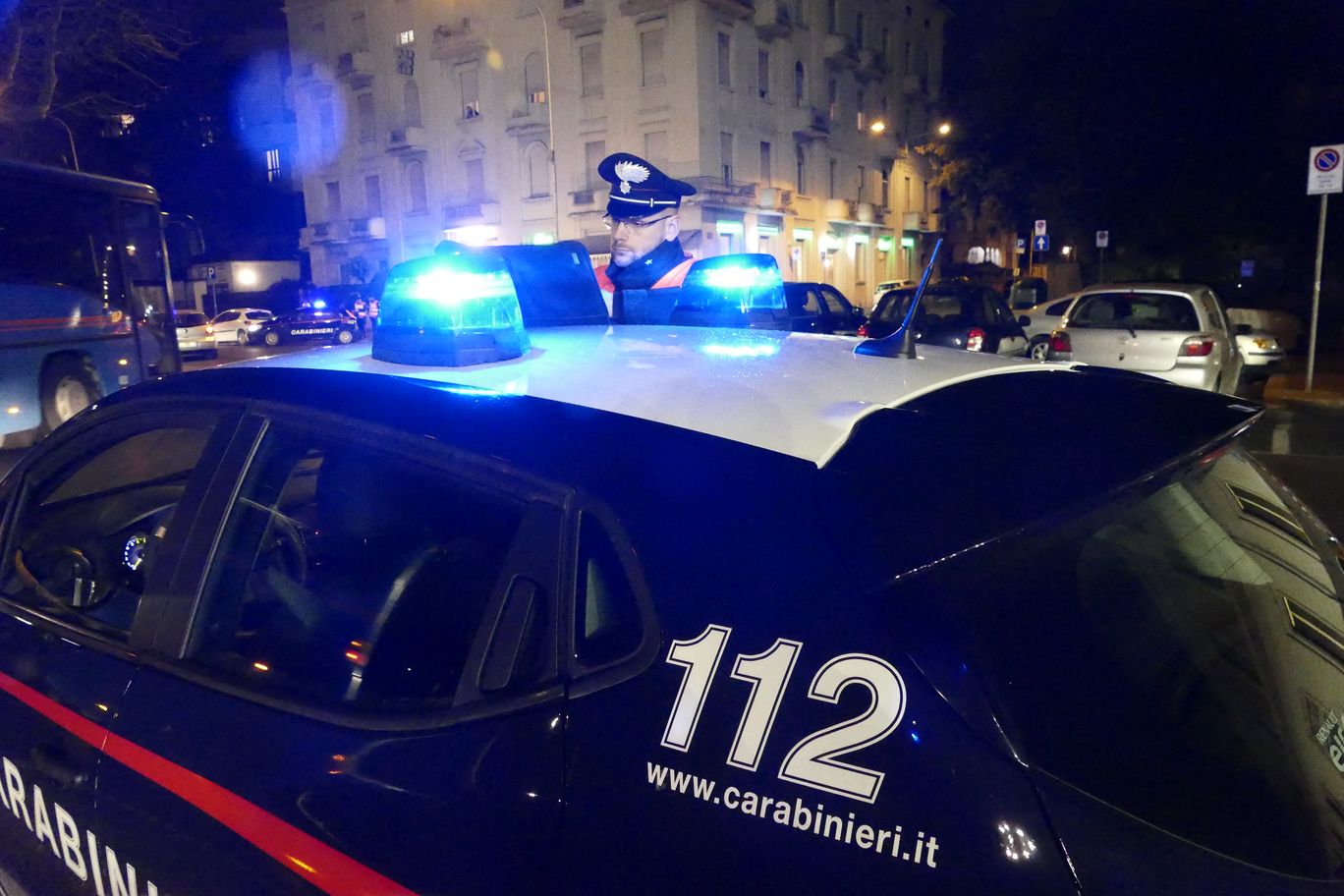 Teramo. Accoltella coetaneo nel centro storico, 20enne arrestato