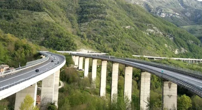 Si sente male lungo A24. Carabiniere forestale muore in auto