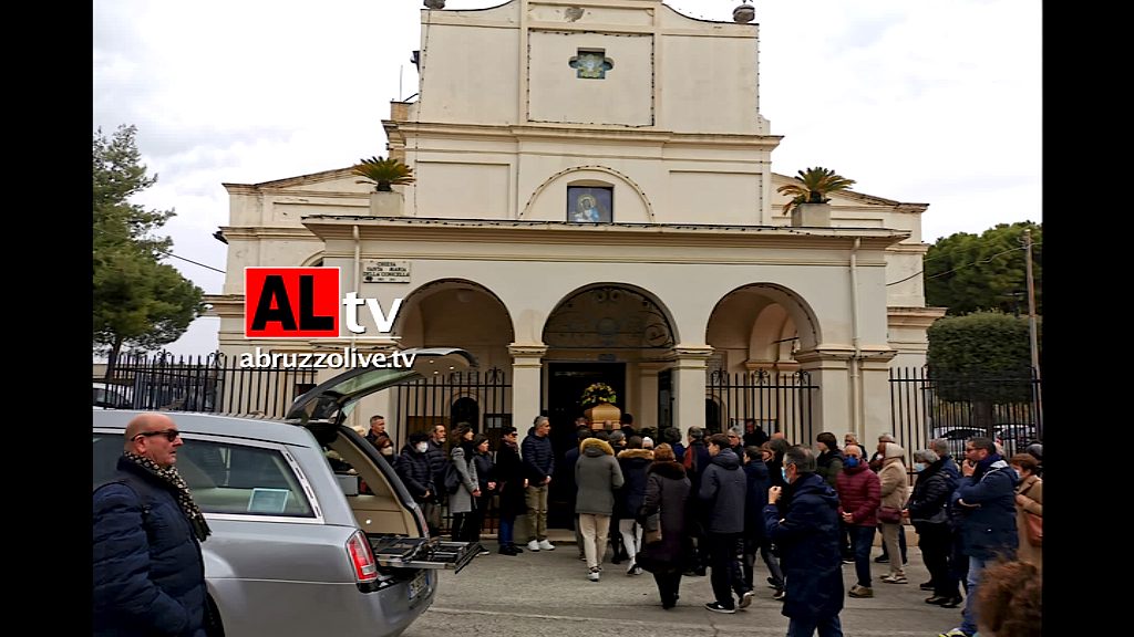 Lanciano. L'addio alla prof Concetta D'Ovidio. 'Ora canta nel coro degli angeli'