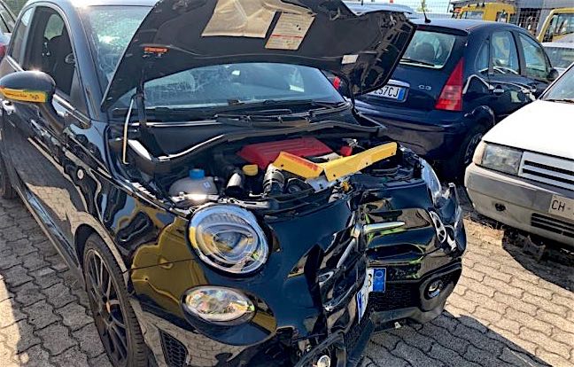 Ruba auto nelle Marche e si schianta contro muro a San Vito Chietino