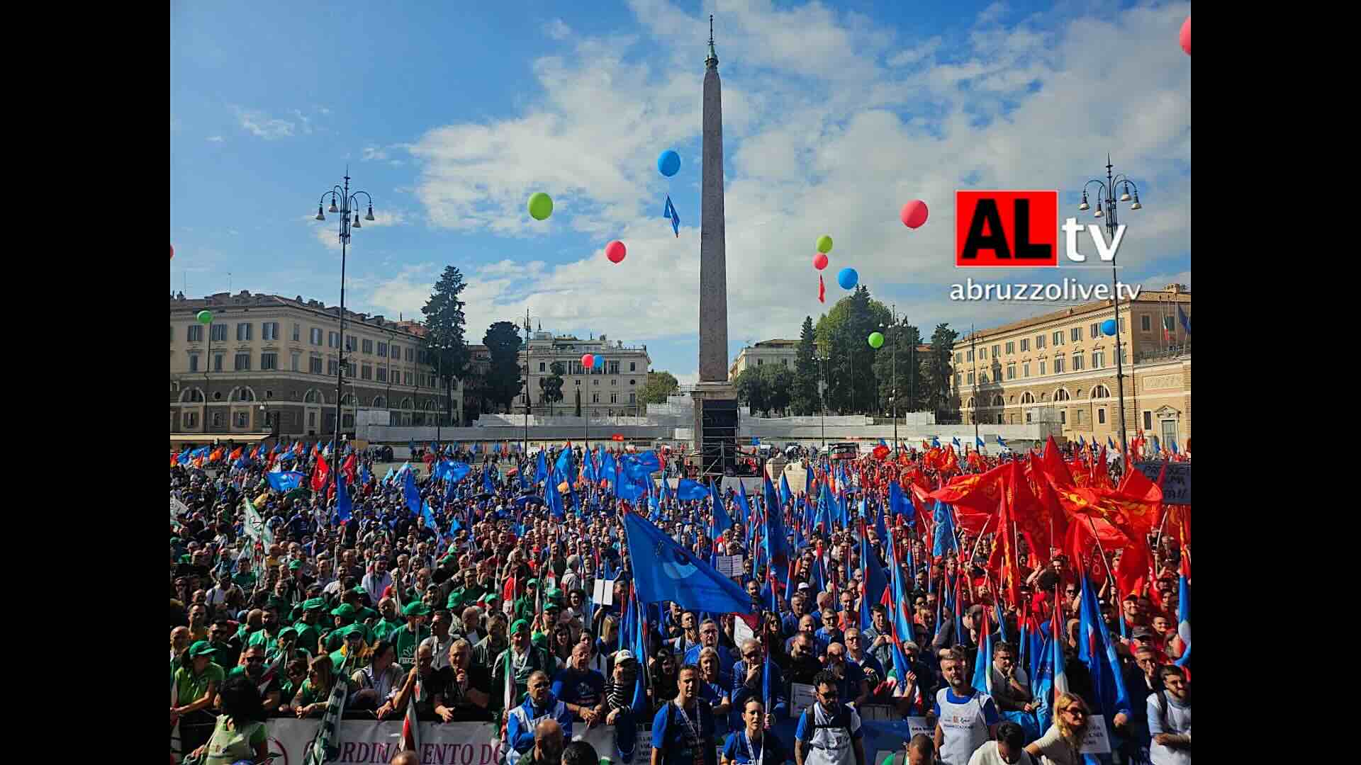 Sciopero nazionale metalmeccanici: in 20mila a Roma. La capitale si colora... d'Abruzzo e Molise