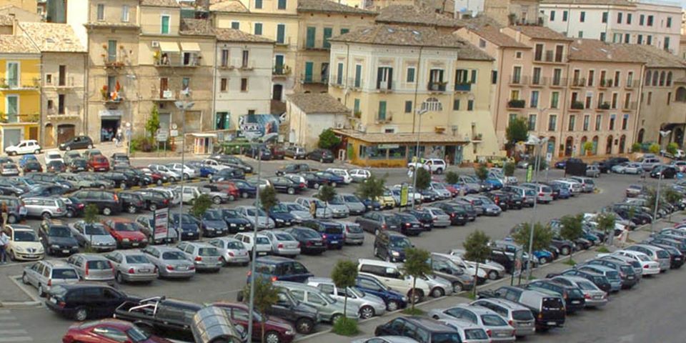 Lanciano. Dal 21 al 24 dicembre non si pagano parcheggi con strisce blu