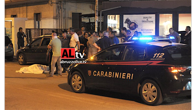 Pescara. Muore in strada dopo un litigio per il parcheggio. Ventenne indagato