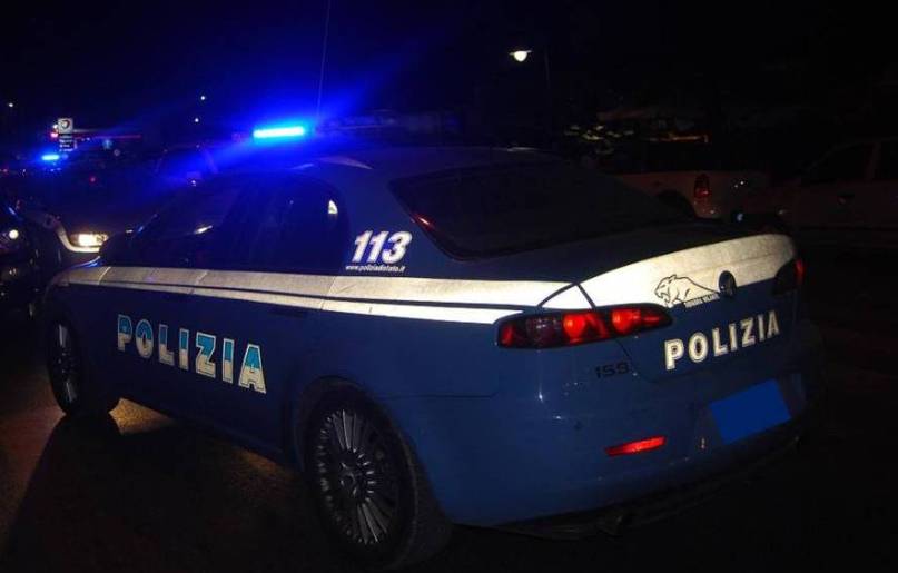 Quindicenne accoltellato a Pescara per una ragazza: fermato 18enne