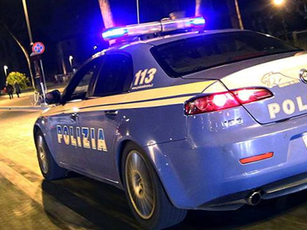 Picchiano disabile, tentano rapina e aggrediscono poliziotto: due arresti a Pescara