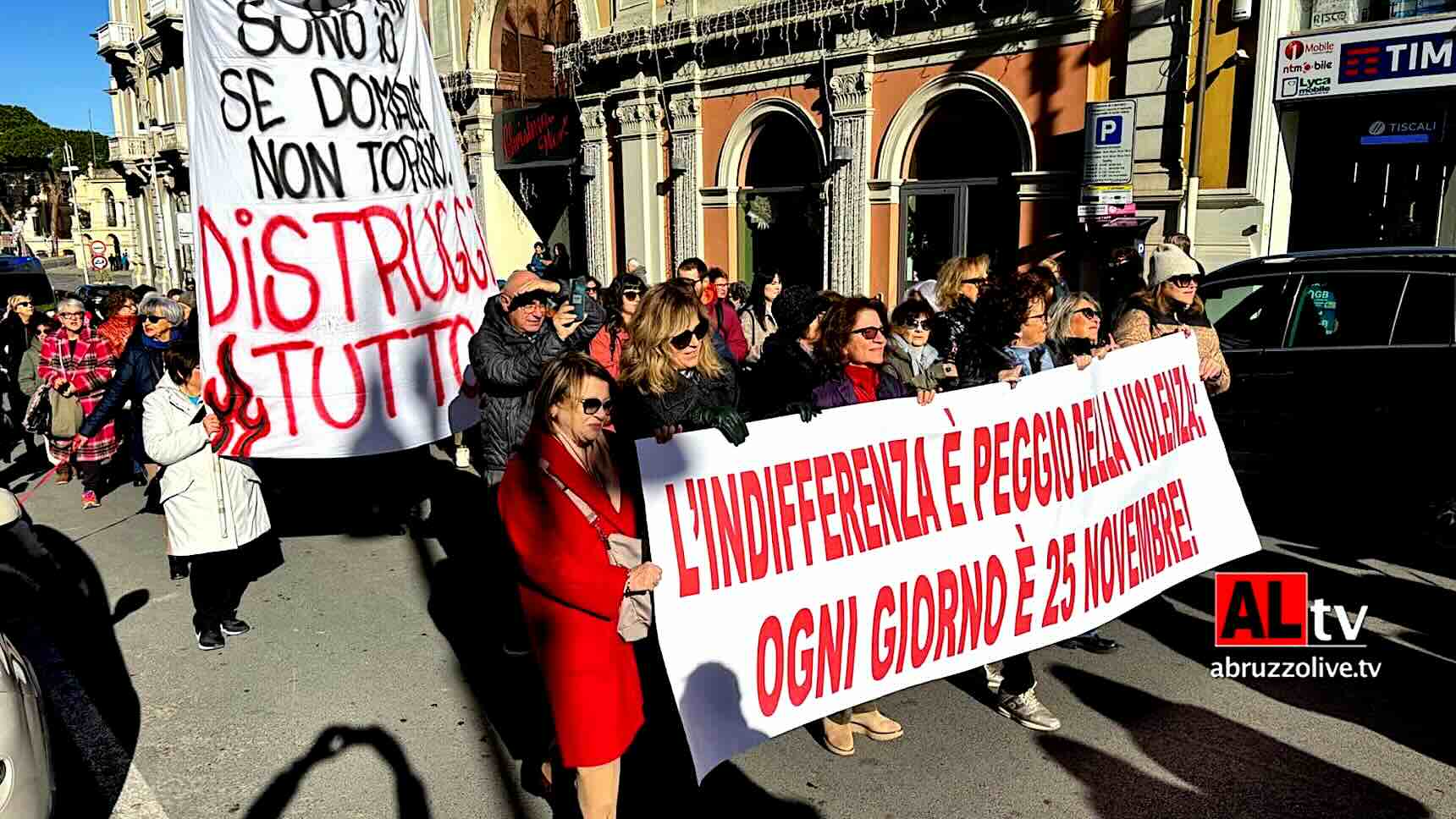 Giornata per eliminazione violenza contro le donne: Lanciano scende in piazza